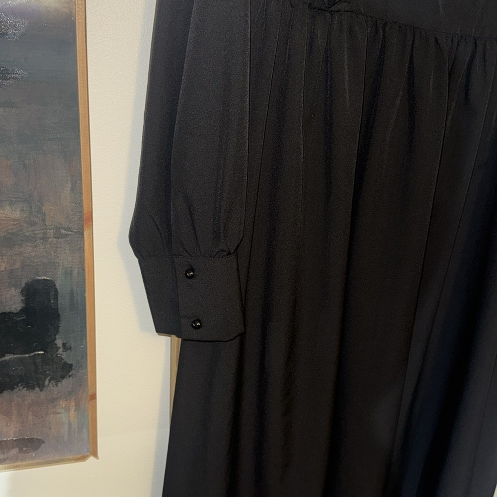 Black Midi Dress from SHEIN with Ruffled Accent and Side Zipper Size Large - Picture 5 of 10